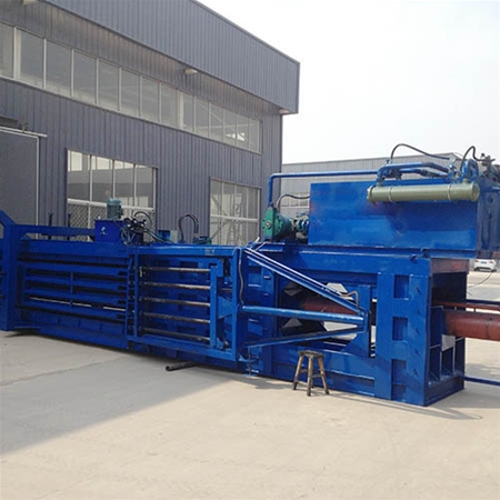 臥（wò）式廢紙打包（bāo）機