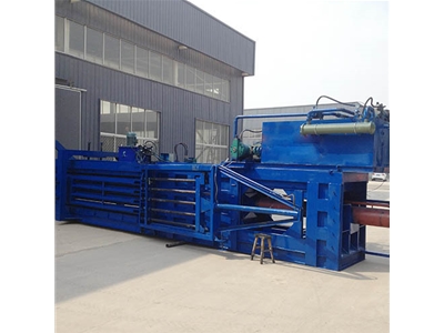 臥式廢紙打（dǎ）包機